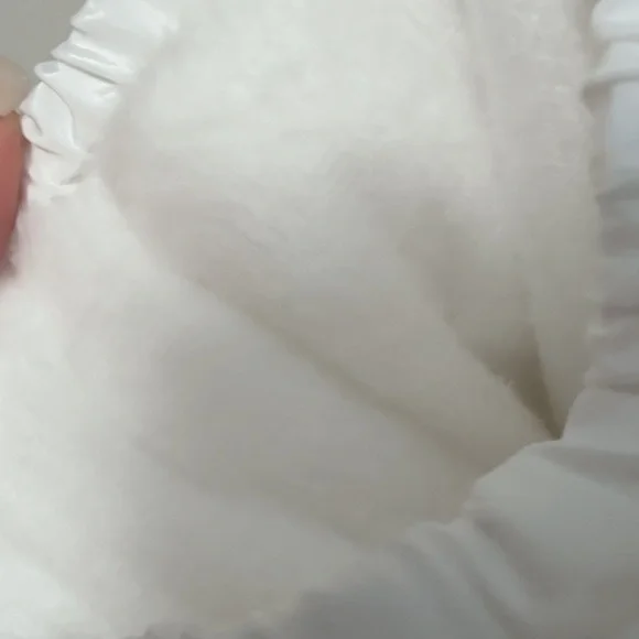 UGG Dip Puffer Waterproof Boot Covers White, New Without Tags - Picture 7 of 7